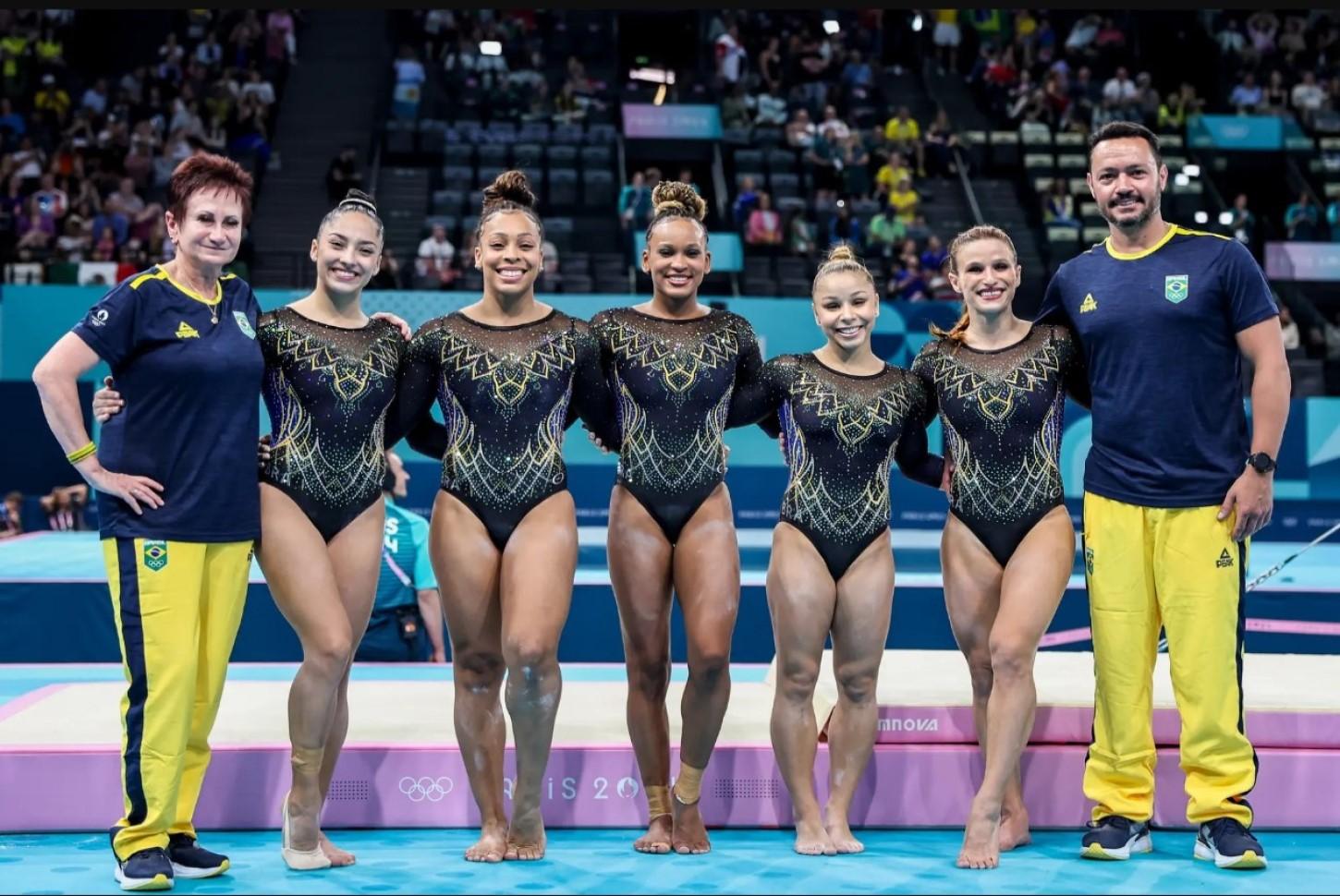 Atleta apoiada pelo Estado, Júlia Soares conquista o bronze na ginástica por equipes em Paris