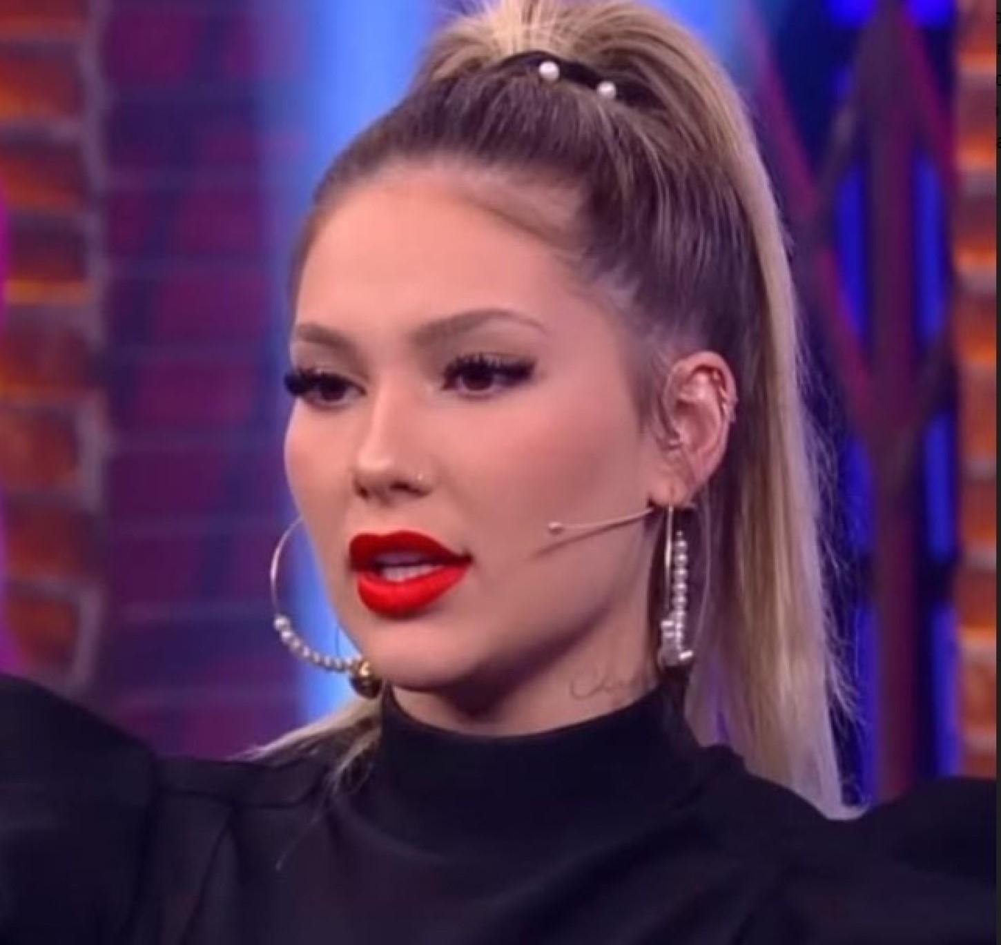 Influenciadores e suas responsabilidades nas redes sociais.