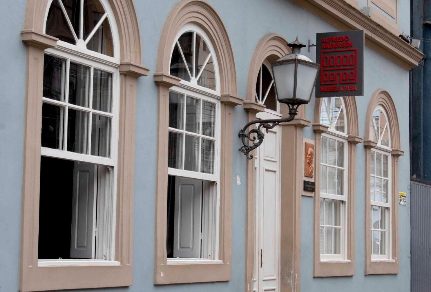Museu Casa Alfredo Andersen promove sarau com dança e poesia nesta sexta-feira