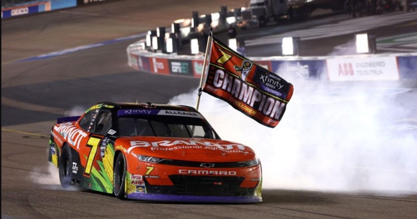 Allgaier é campeão da Nascar Xfinity Series com 2º lugar em Phoenix. Herbst vence
