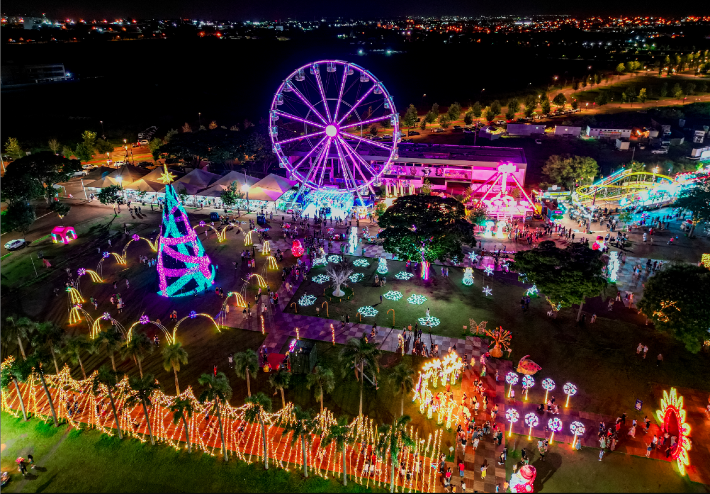 Complexo Natalino da Praça do Antigo Aeroporto é prorrogado até dia 19 de janeiro