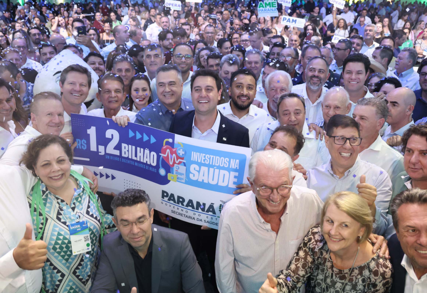 Prefeito Beto Dentista participou em Foz do Iguaçu, de anúncio de R$ 1,2 bi para saúde feito pelo governador