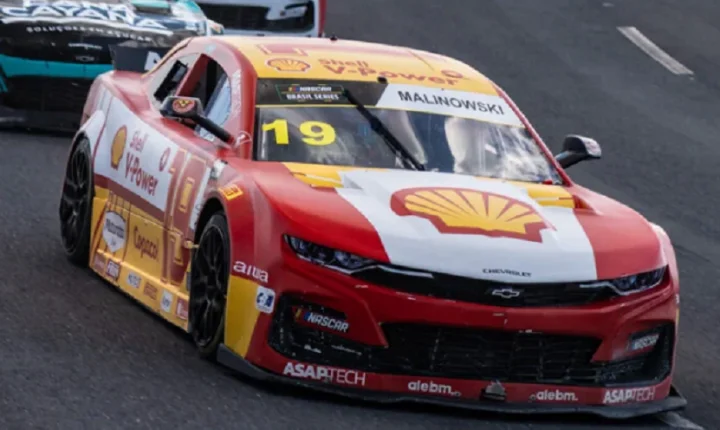 NASCAR Brasil: Malinowski celebra estreia nos ovais com pódio em Curvelo